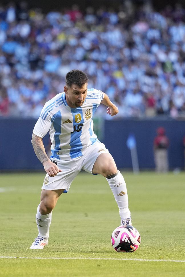 2025年更安全博彩周数据8000万印象量