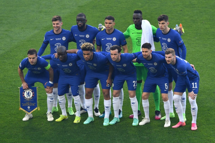 米兰欲用恩昆库换莱万遭巴萨否认