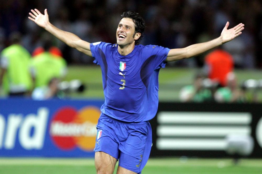 2025上海明日之星冠军杯足球赛圆满落幕，颁奖仪式进行（2025上海明日之星冠军杯足球赛圆满收官，颁奖典礼隆重举行）