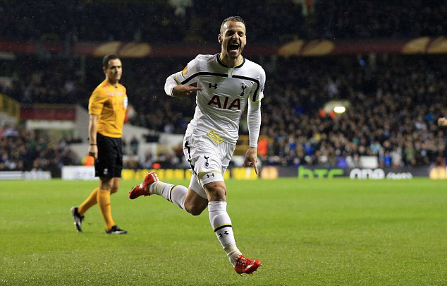 托尼：劳塔罗是国米的灵魂，但他在队友面前应多展现出笑容