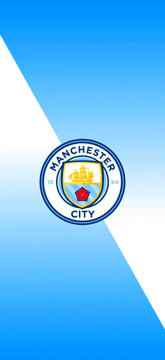 阿斯顿维拉在埃梅里带领下强势冲击英超争冠，与阿森纳激烈争夺榜首。