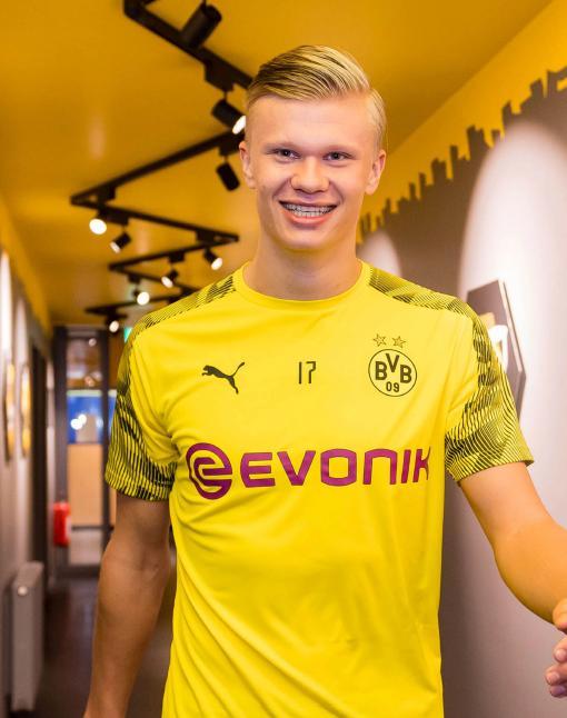 曼联后防连连犯错饱受批评