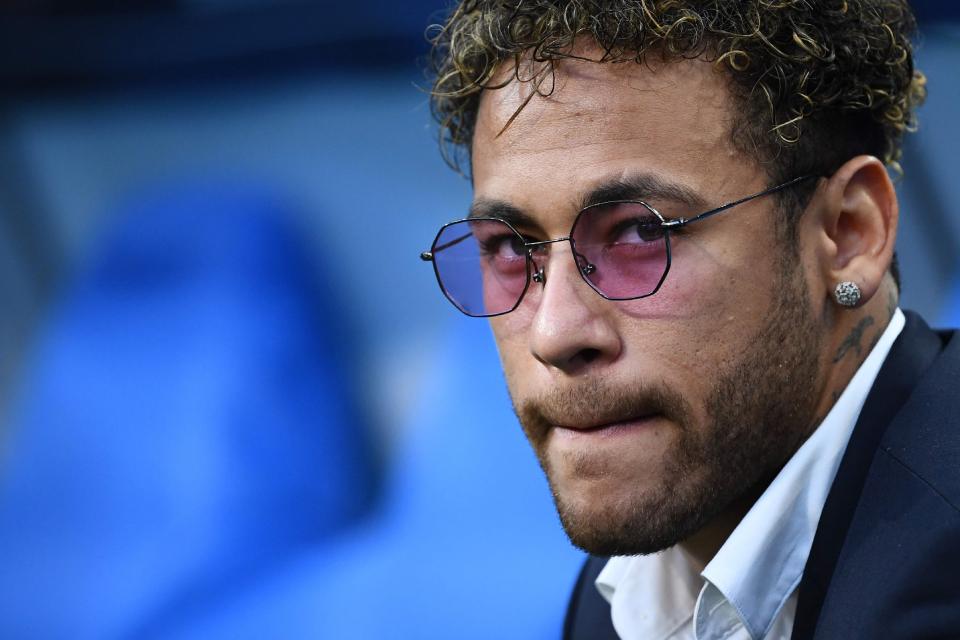 詹姆斯：艾顿承担了约80%的挡拆掩护，是进攻的重要力量