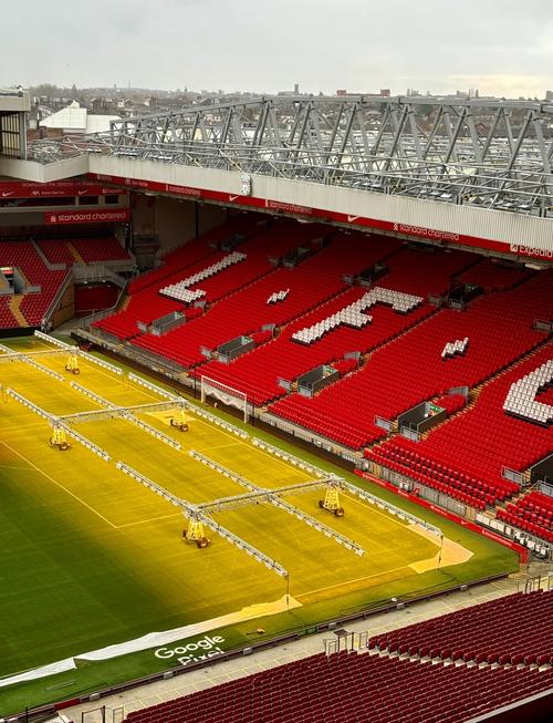 年少的奥尼尔梦想是当联盟最好的控卫，结果却成为了最强的中锋