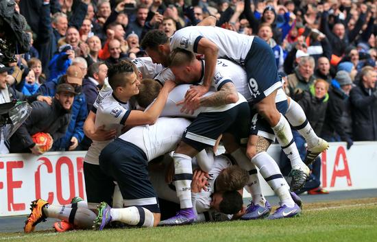 奥斯卡、巴尔加斯赛季前离队，武磊长期伤缺，但海港仍夺冠军